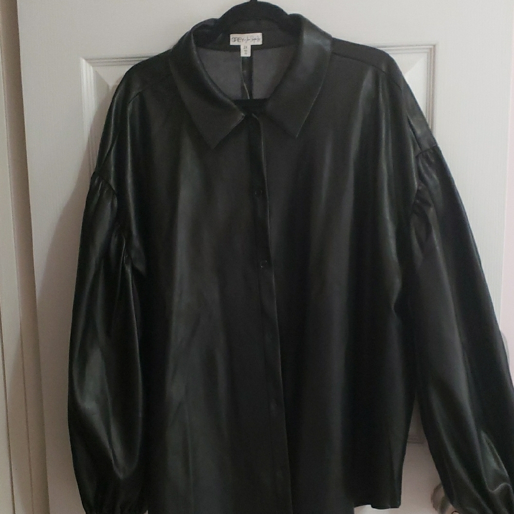 Zara Black Leather Jacket with Relaxed Fit and Button-Up Style